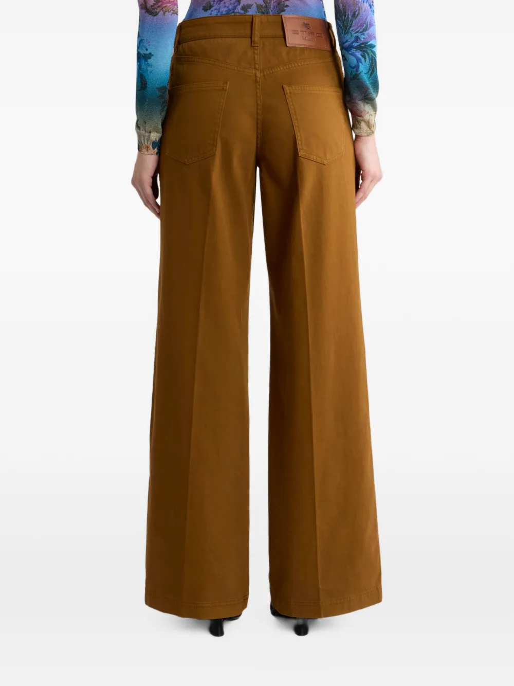 ETRO Flared jeans met Pegaso-knopen Bruin
