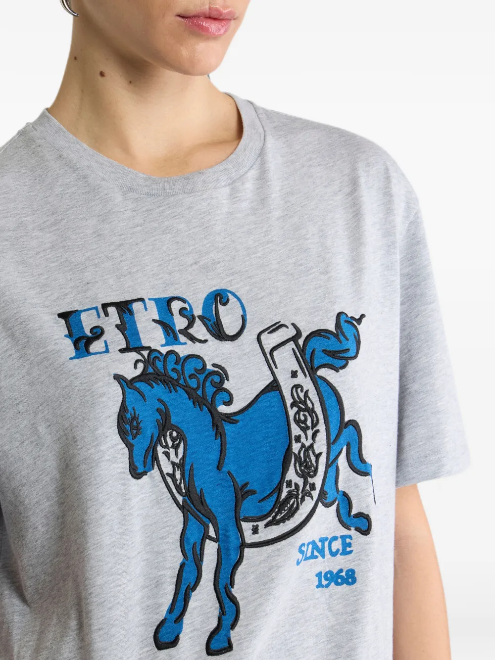 ETRO T-shirt van katoenen jersey met Pegaso-print en logo Grijs