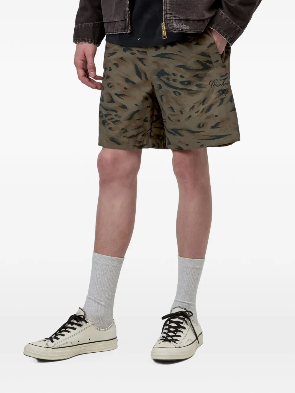 Carhartt WIP Travon shorts met luipaardprint Groen