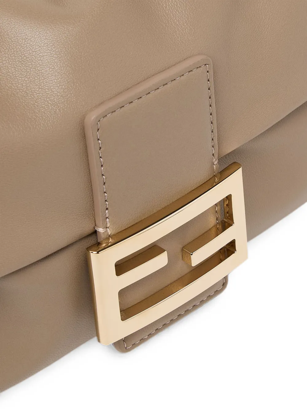 FENDI Medium Baguette leren schoudertas Beige