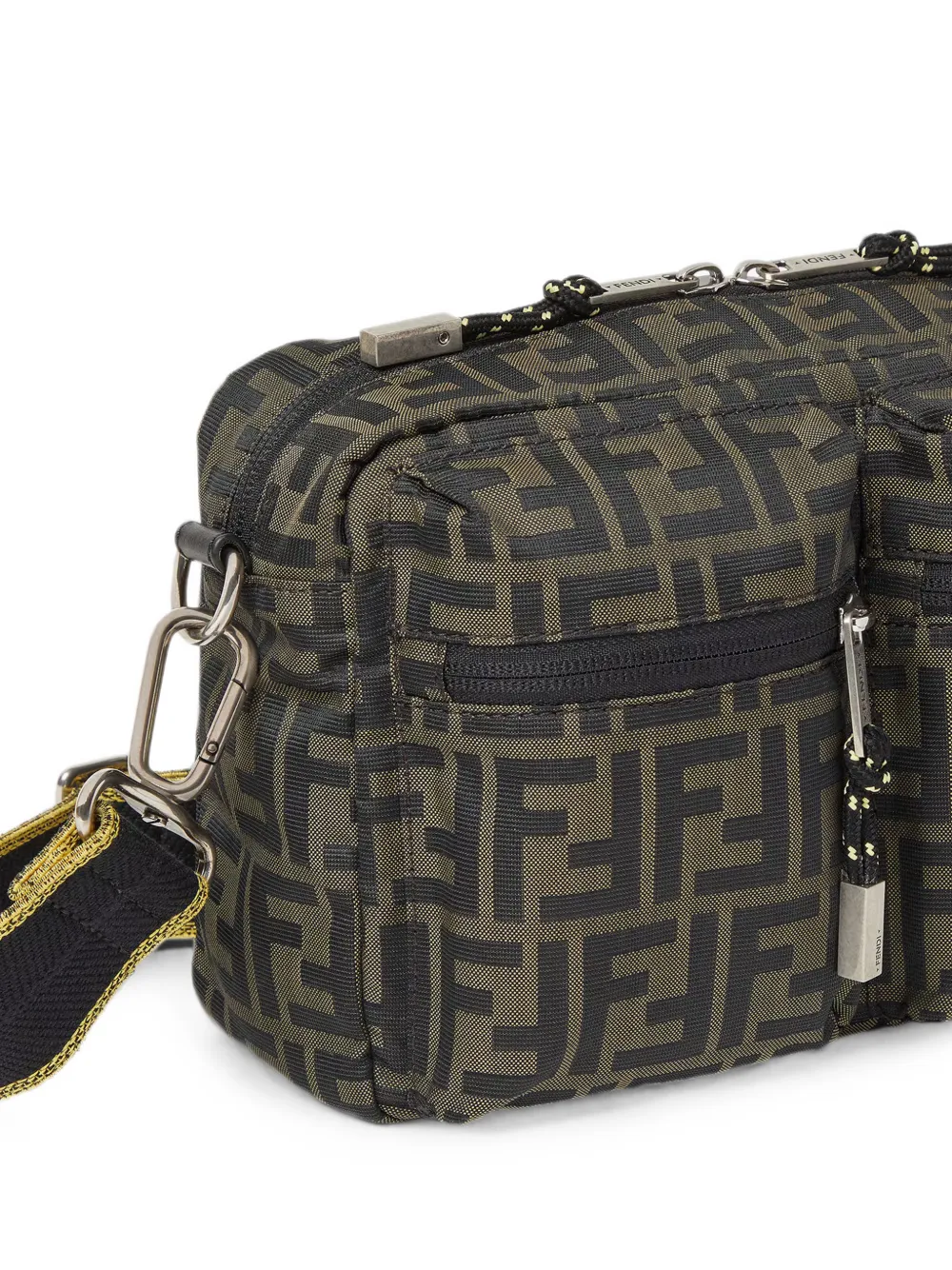 FENDI Camera Case Superlight FF Zucca stoffen tas Bruin