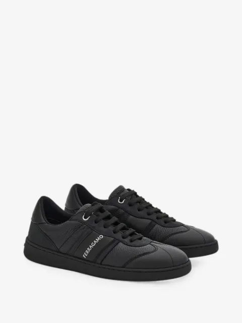 logo-print panelled sneakers
