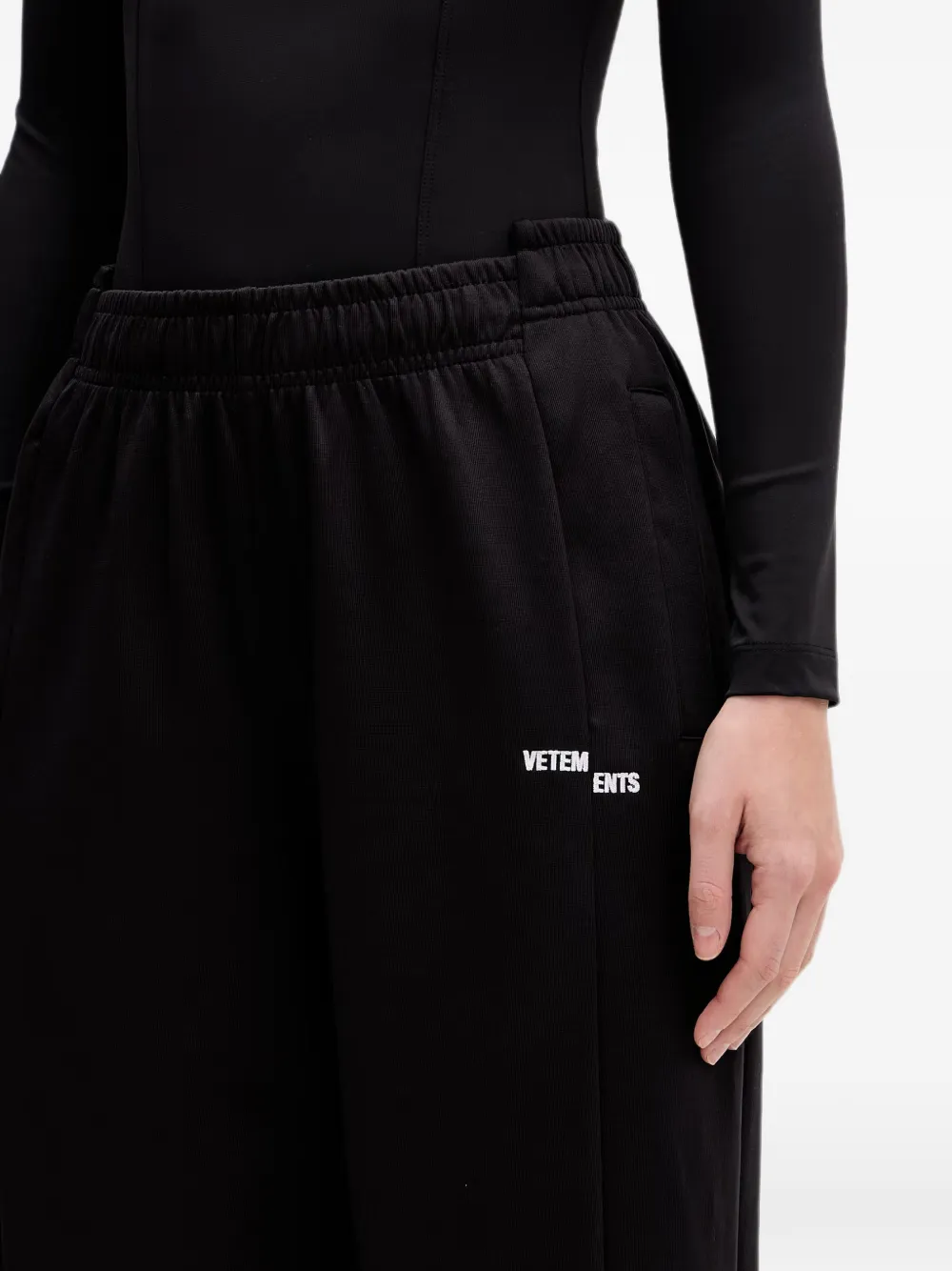 VETEMENTS Trainingsbroek met logoprint Zwart