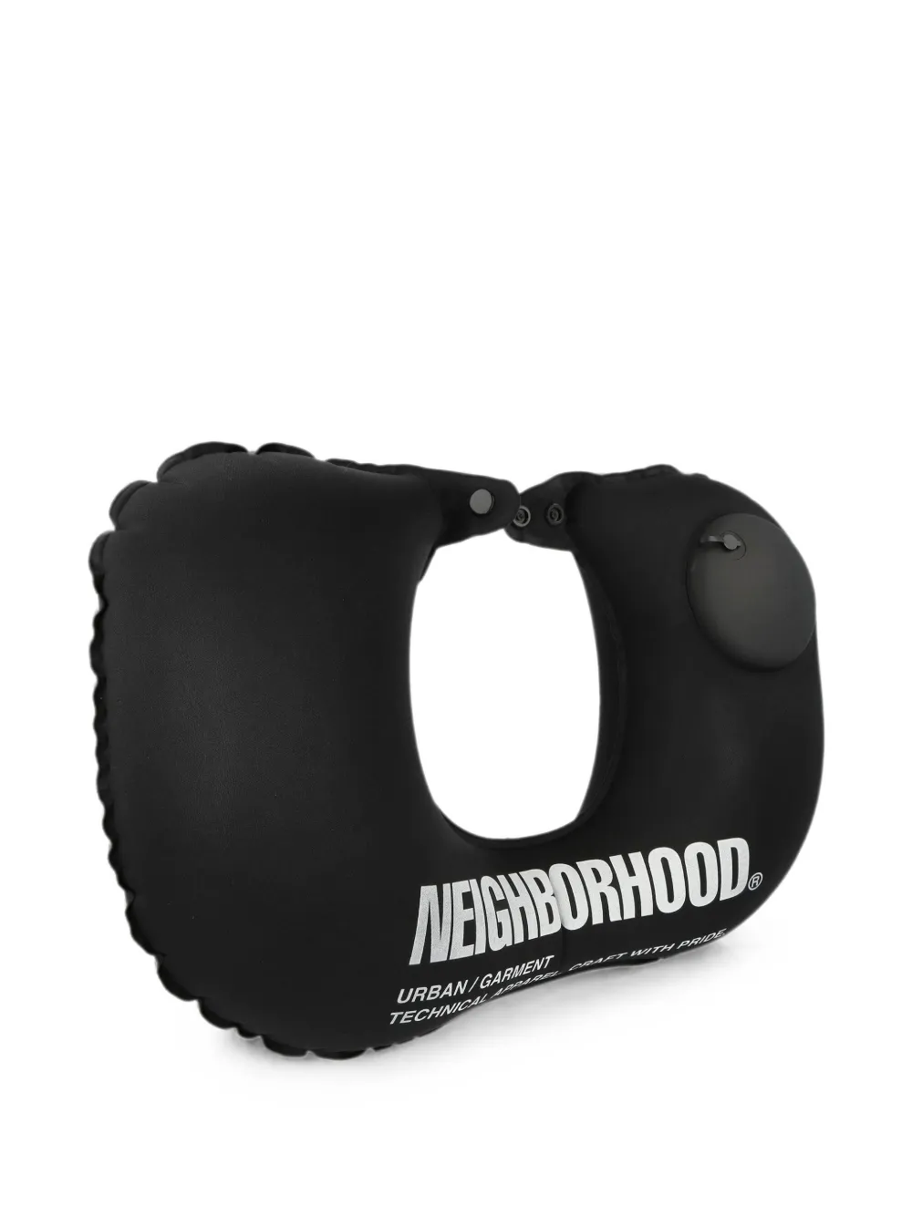 Neighborhood Opblaasbaar nekkussen met logo-print Zwart