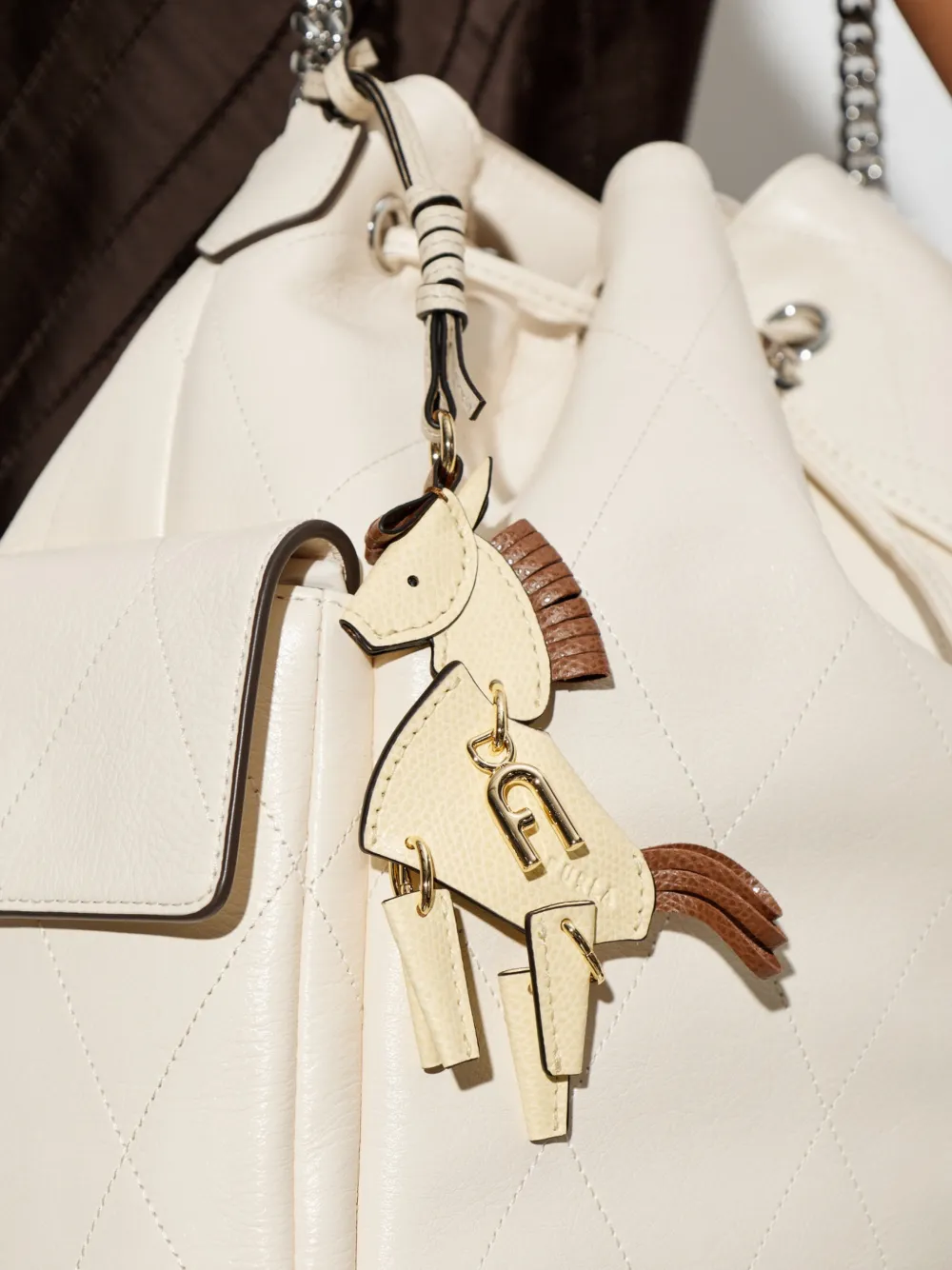 Furla Allegra paardenvormige sleutelhanger Beige