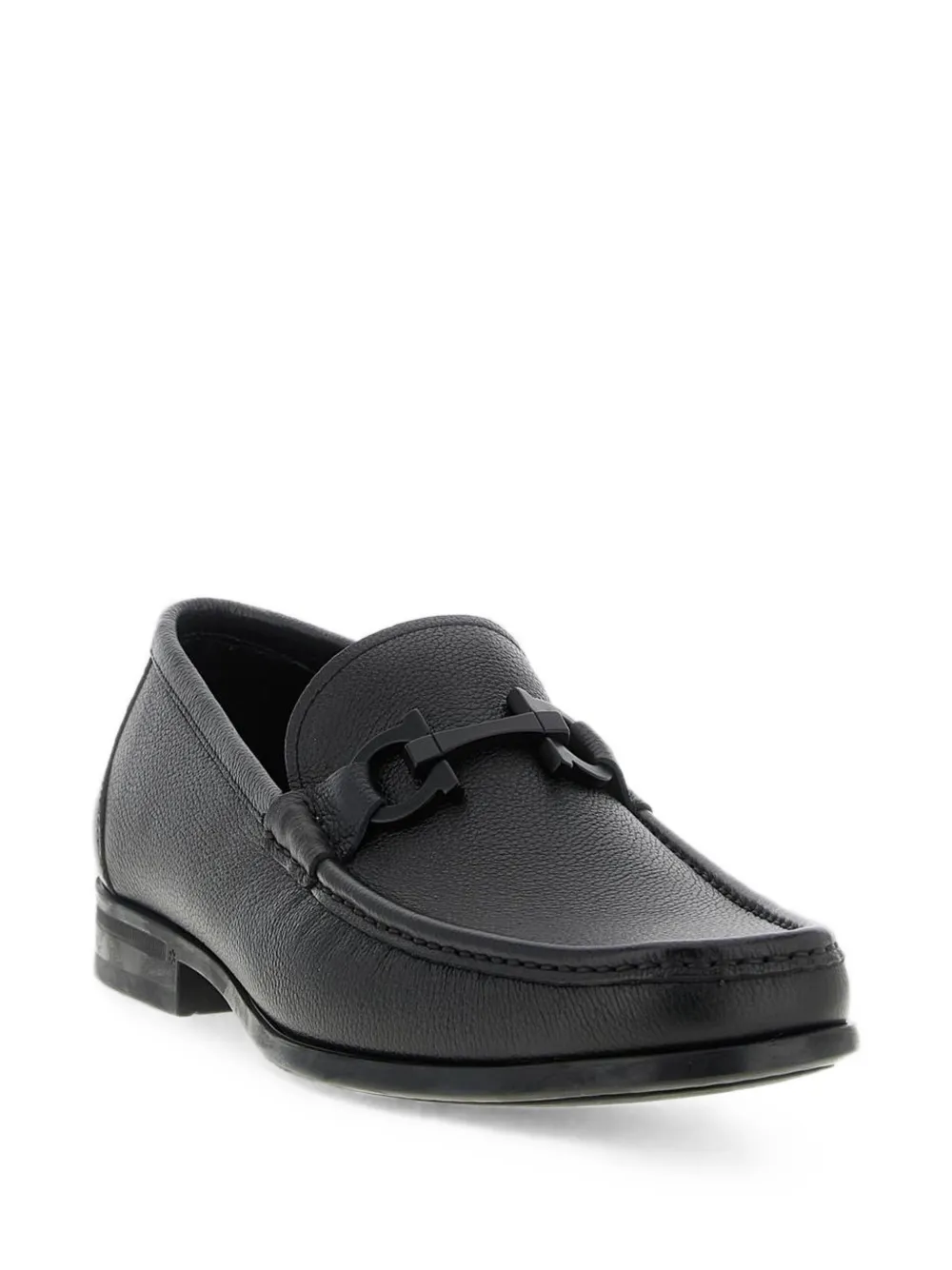 Ferragamo Gancini grained leather loafers Zwart
