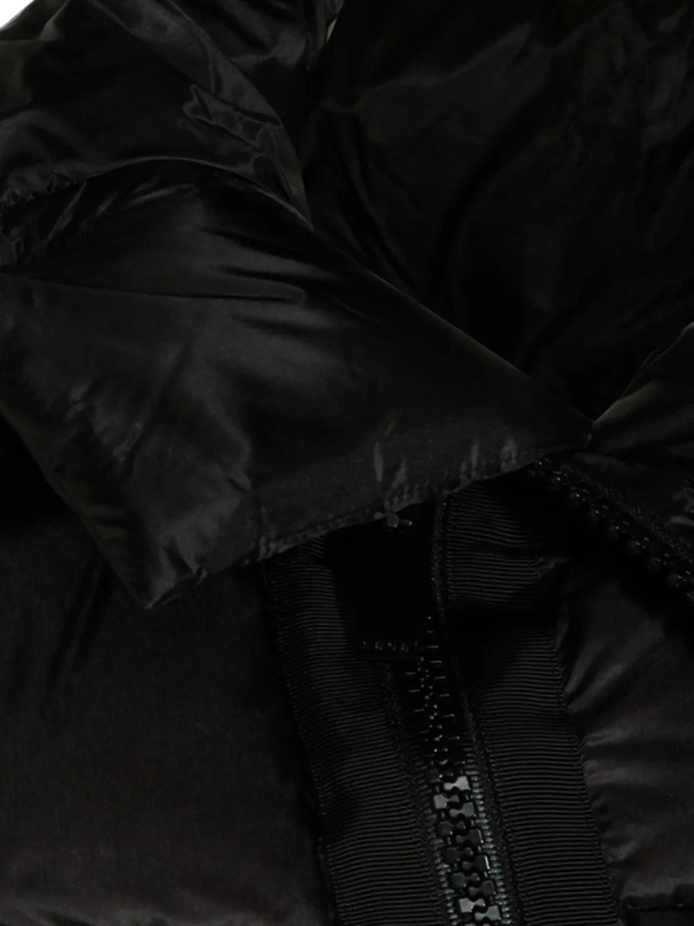 sacai Gewatteerd donsjack Zwart