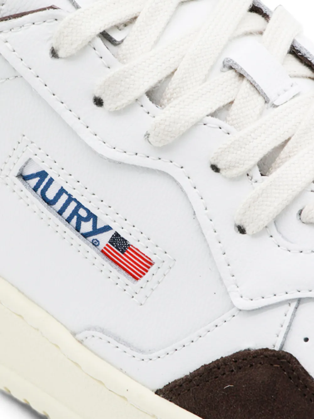 Autry Medalist perforated panelled sneakers Wit