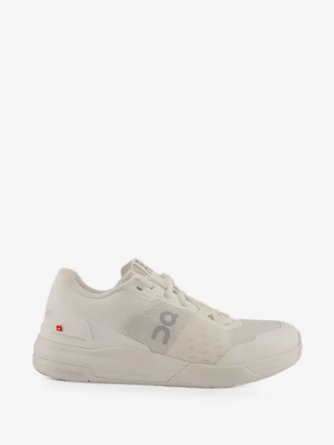 On  The Roger Advantage Pro sneakers