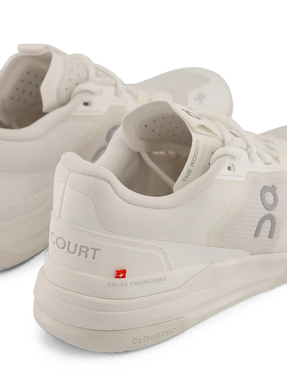 On The Roger Advantage Pro sneakers Wit