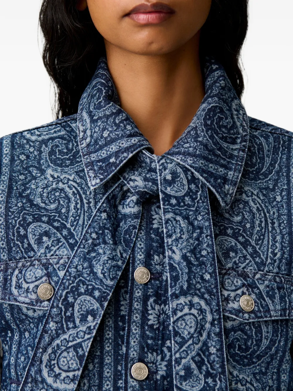 Claudie Pierlot Denim jack met paisley-print en strik Blauw