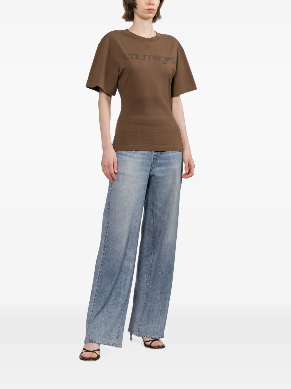 Courrèges T-shirt met geborduurd logo Bruin