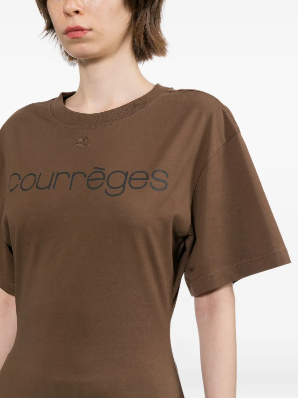 Courrèges T-shirt met geborduurd logo Bruin