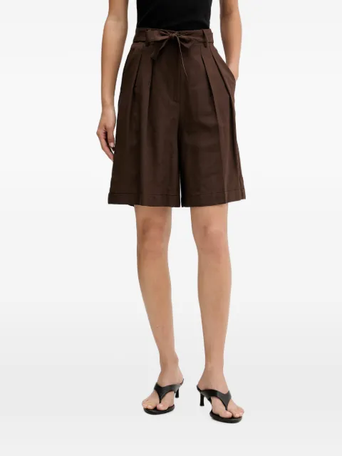 VICOLO pleated belted shorts