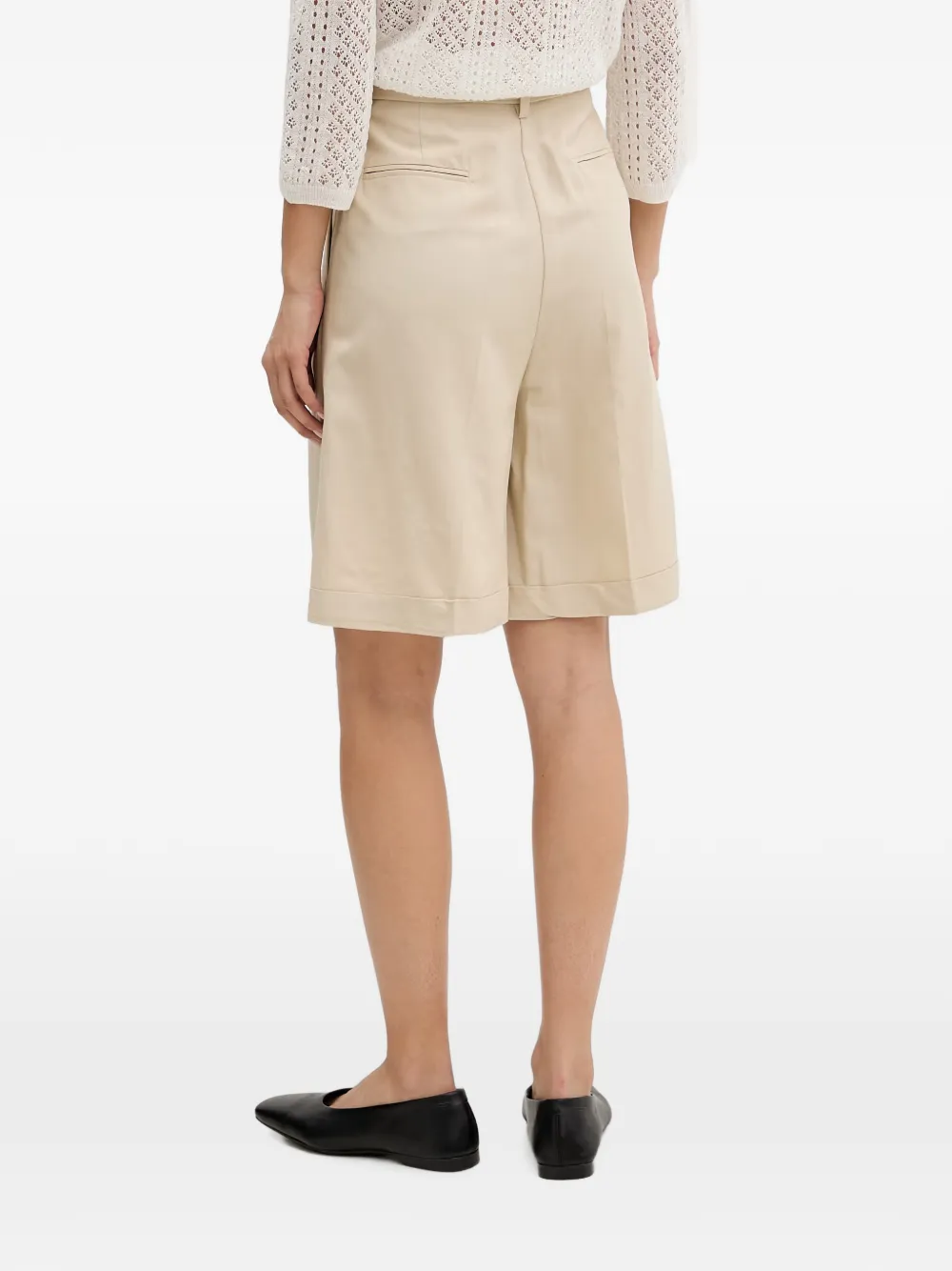 VICOLO Geplooide shorts met riem Beige