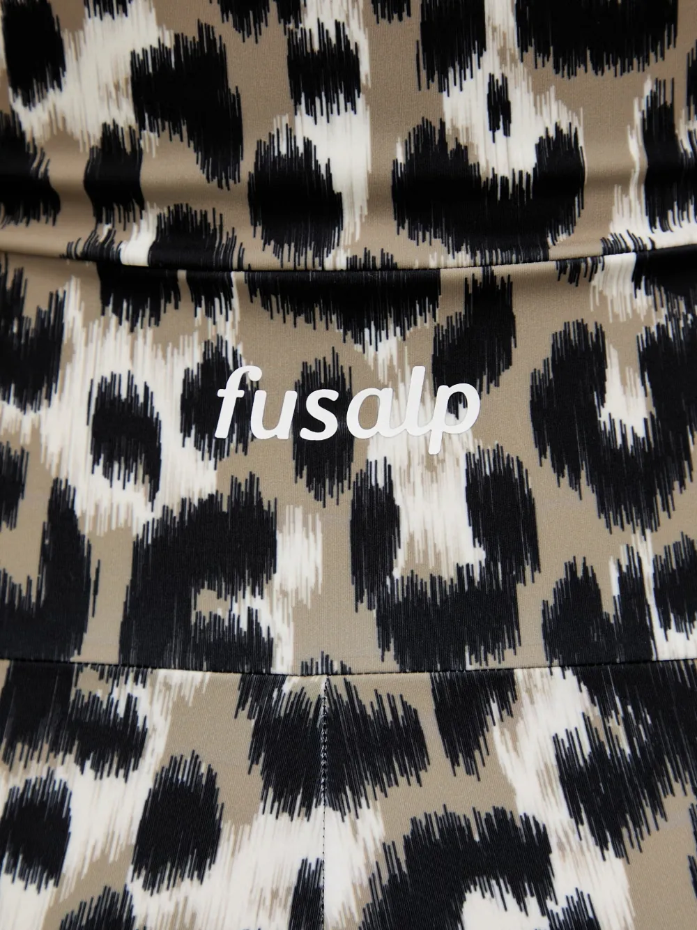 Fusalp Biarrita mouwloze performance jumpsuit met luipaardprint Beige