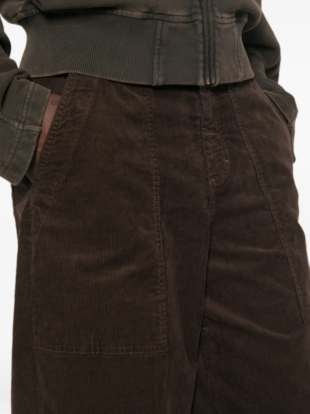 Closed Rhannon ribfluwelen broek met vlakken Bruin
