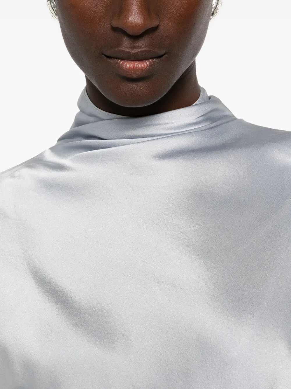 Forte Zijden satijnen blouse met soepelvallende hals Grijs