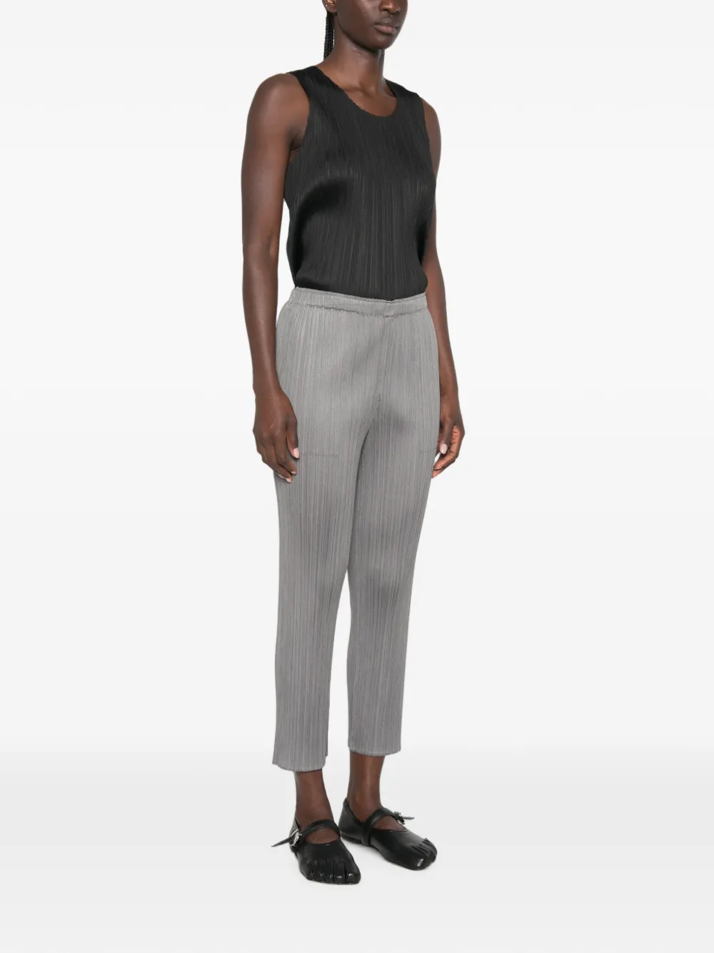 Pleats Please Issey Miyake Cropped broek met plooien Grijs