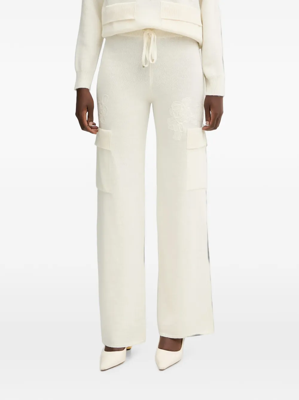 ERMANNO FIRENZE floral-embroidered cargo pants - Neutrals