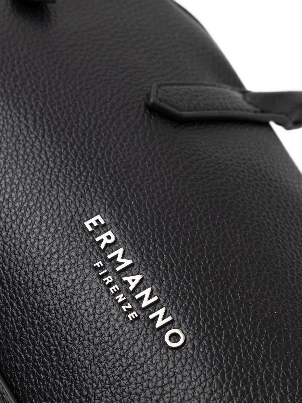 ERMANNO FIRENZE Bewerkte schoudertas met logoplakkaat Zwart