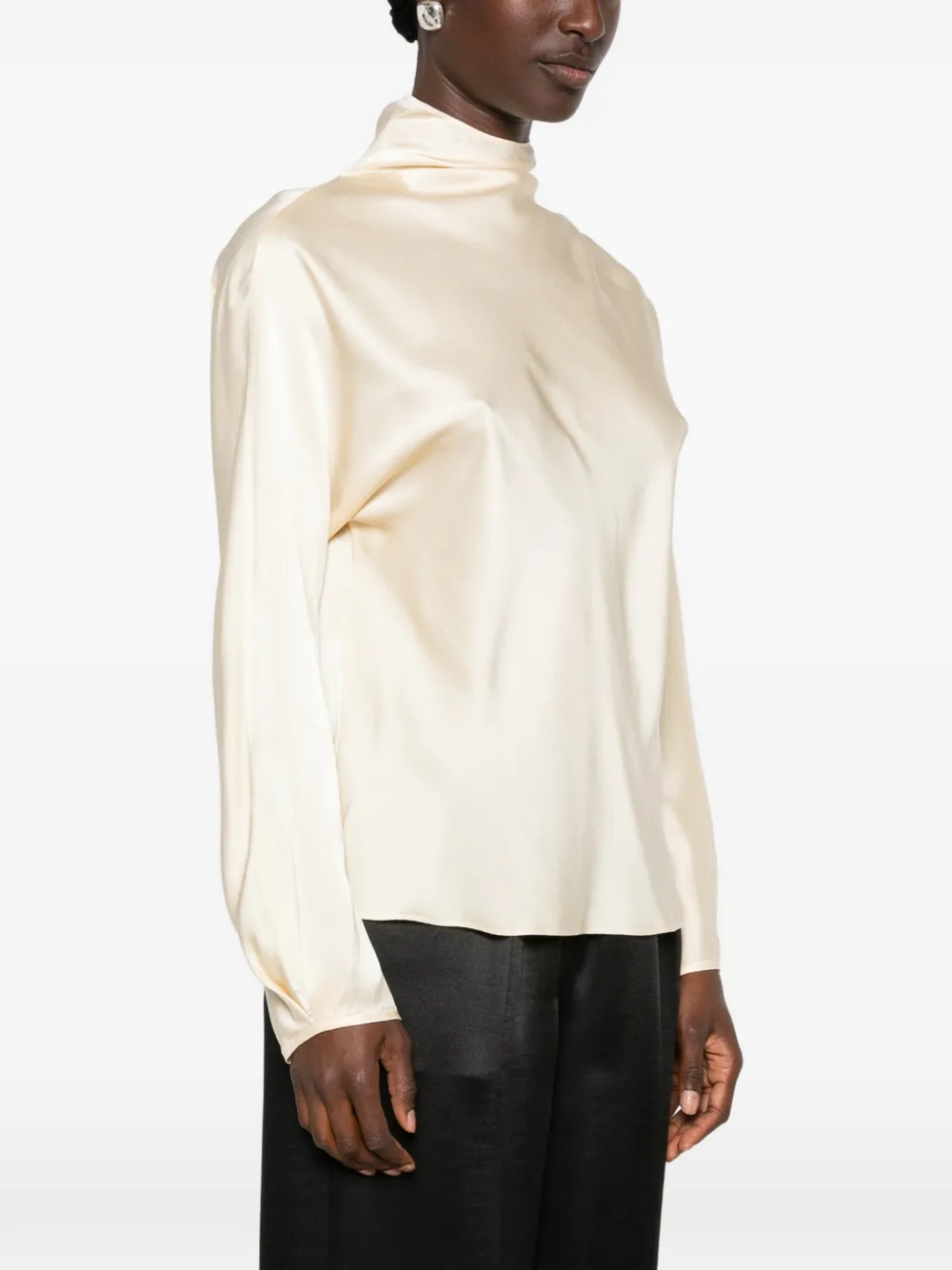 Forte Zijden blouse met soepelvallende hals Beige
