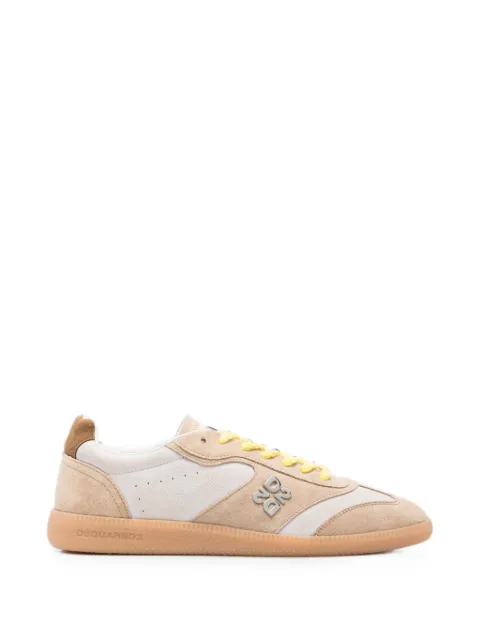 DSQUARED2 logo-appliqué sneakers