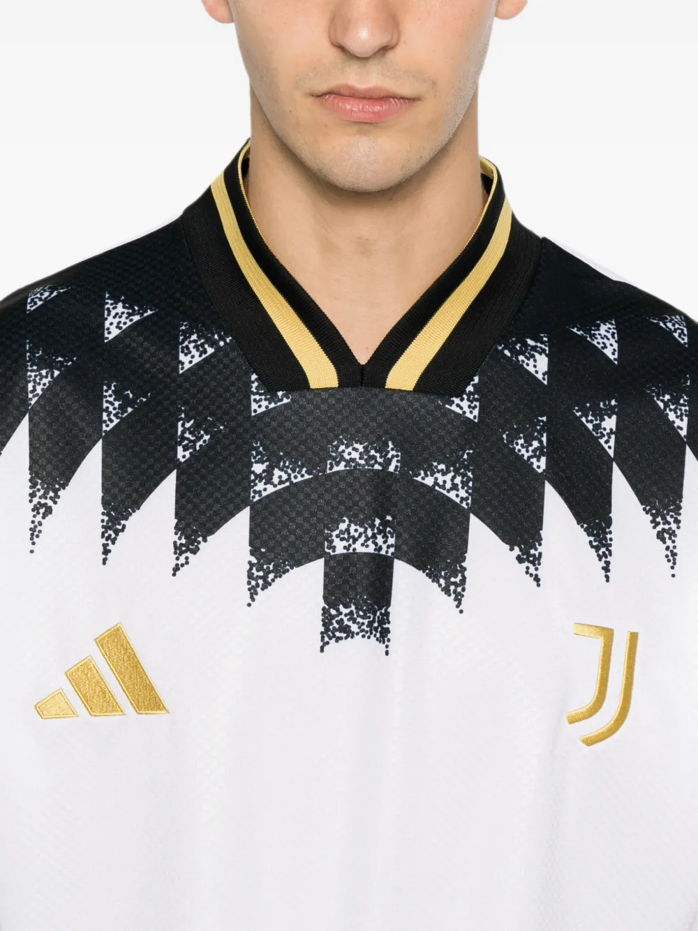 adidas Juventus Turin Stadium geometric-print T-shirt Wit