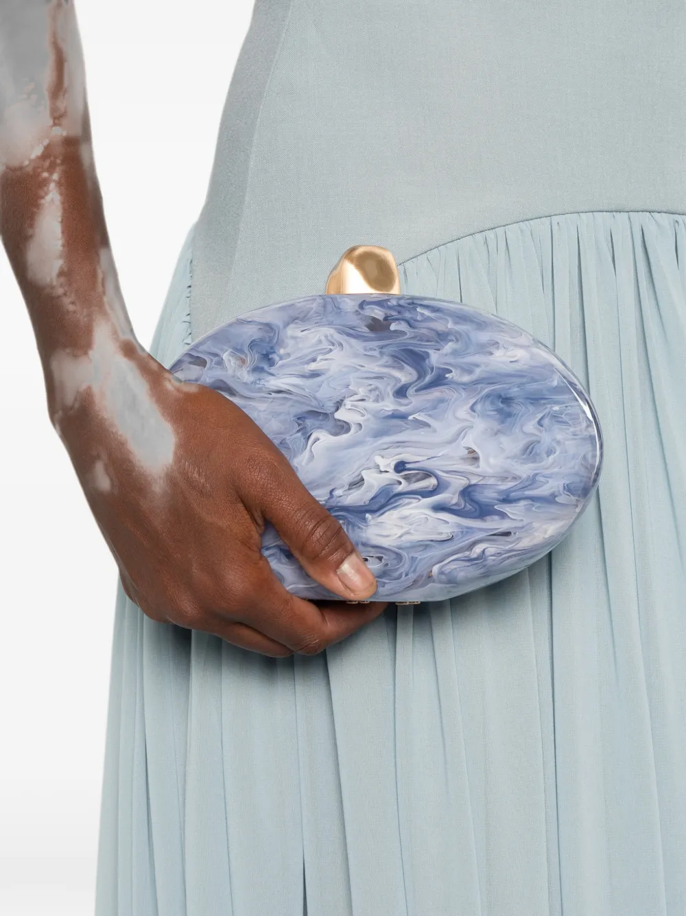 Cult Gaia Eviana clutch Blauw