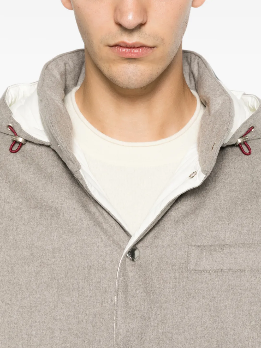 Brunello Cucinelli Bodywarmer met capuchon en drukknopen Grijs