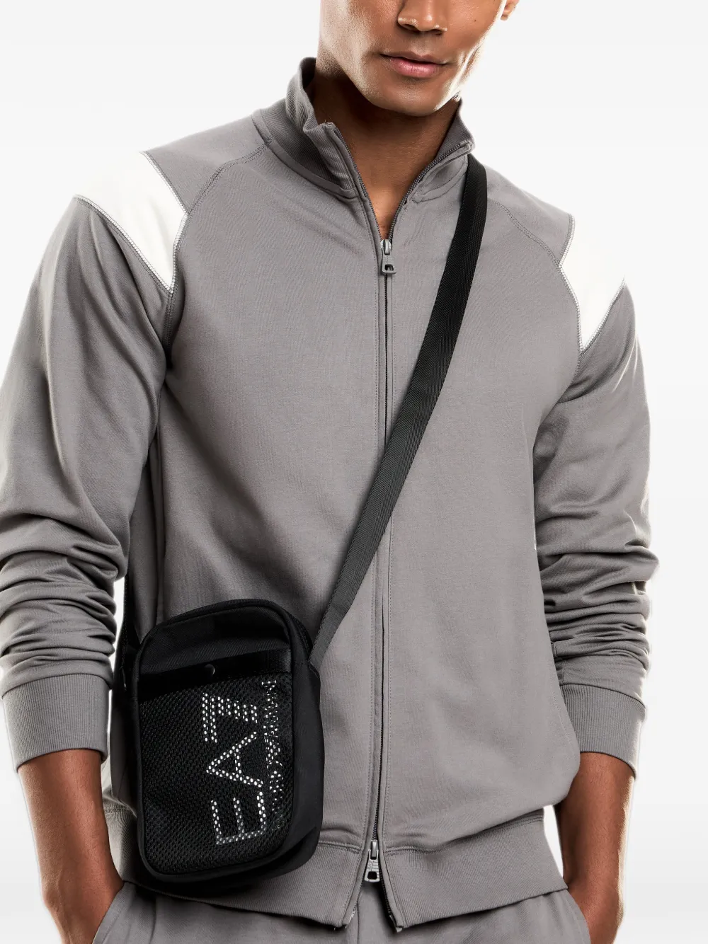 Ea7 Emporio Armani logo-print mesh-panel belt bag - Nero