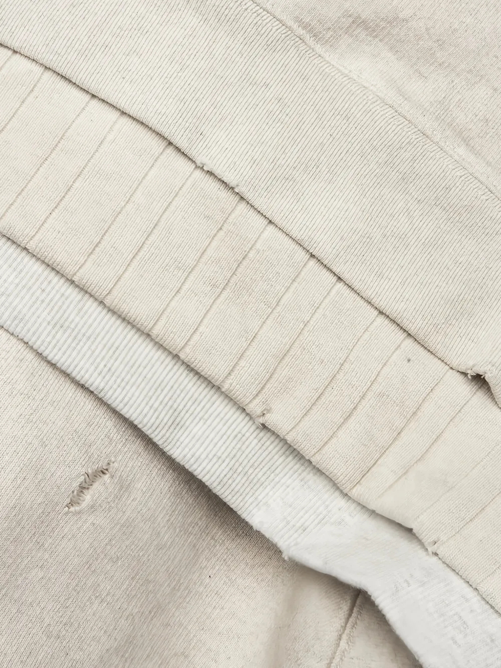 Maison MIHARA YASUHIRO Gelaagde gerafelde hoodie met rits Beige