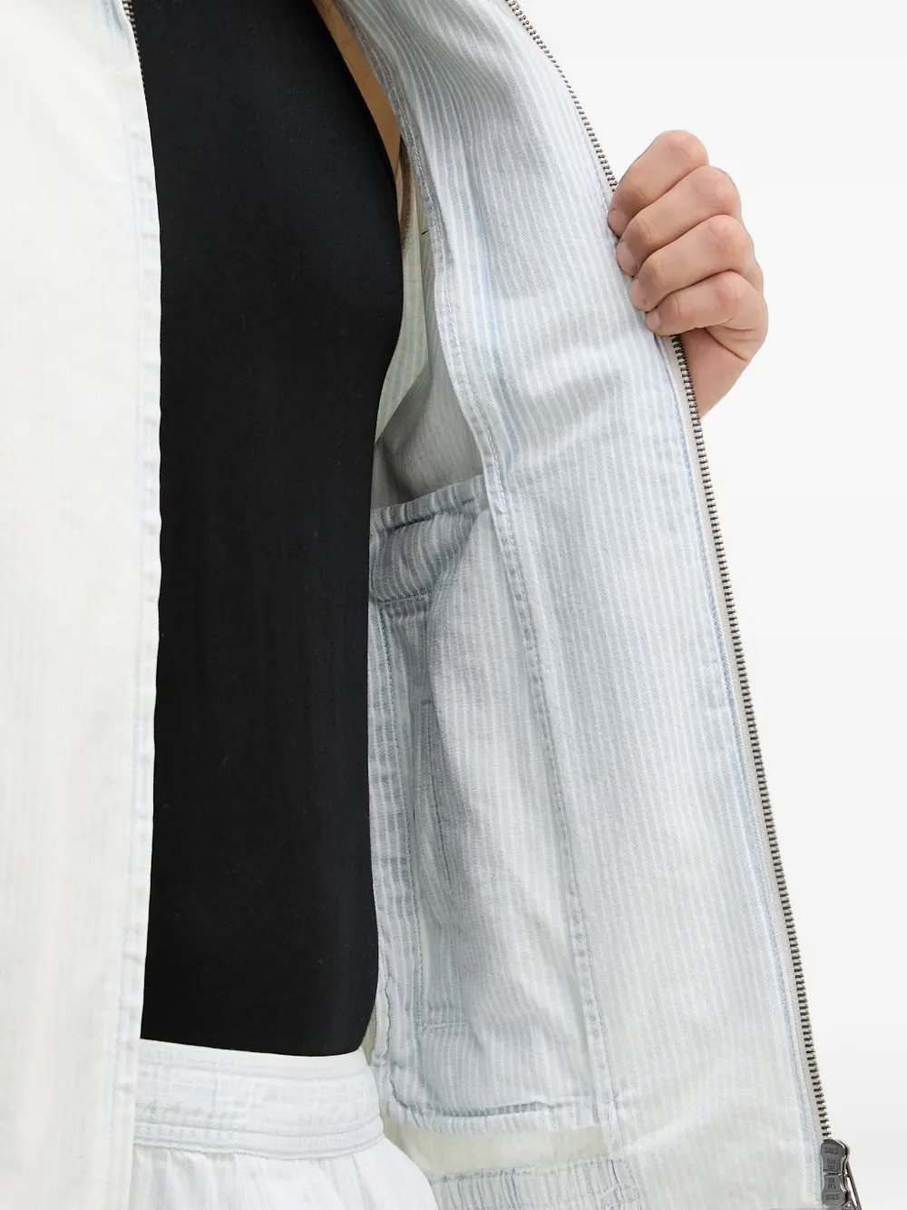 Armani Exchange Jack met geborduurd logo en rits Wit