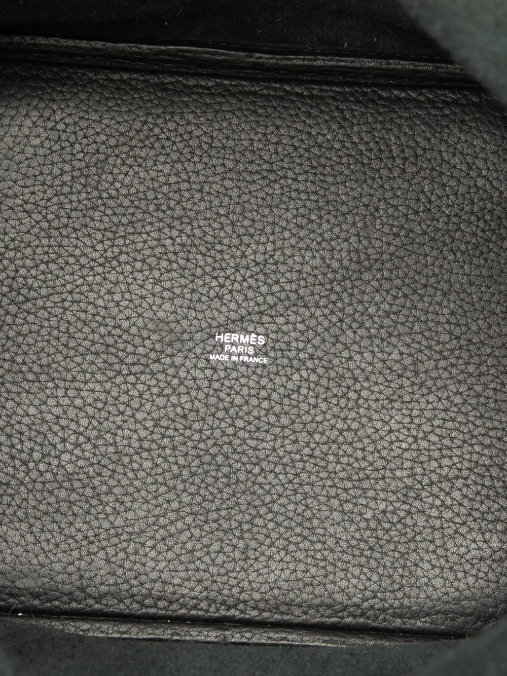 Hermès Pre-owned 2017 Clemence Picotin Lock 22 Handbag in Black, view 5