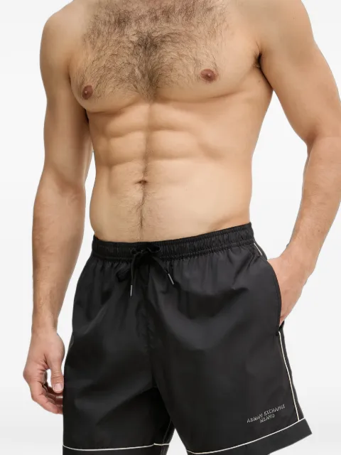 Armani Exchange bermudas con logo estampado
