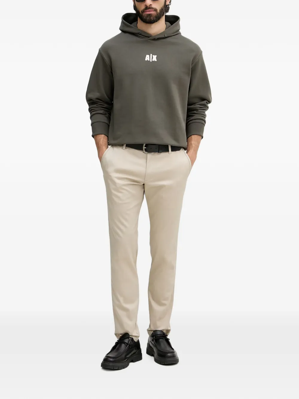 Armani Exchange logo-plaque slim-fit trousers Wit
