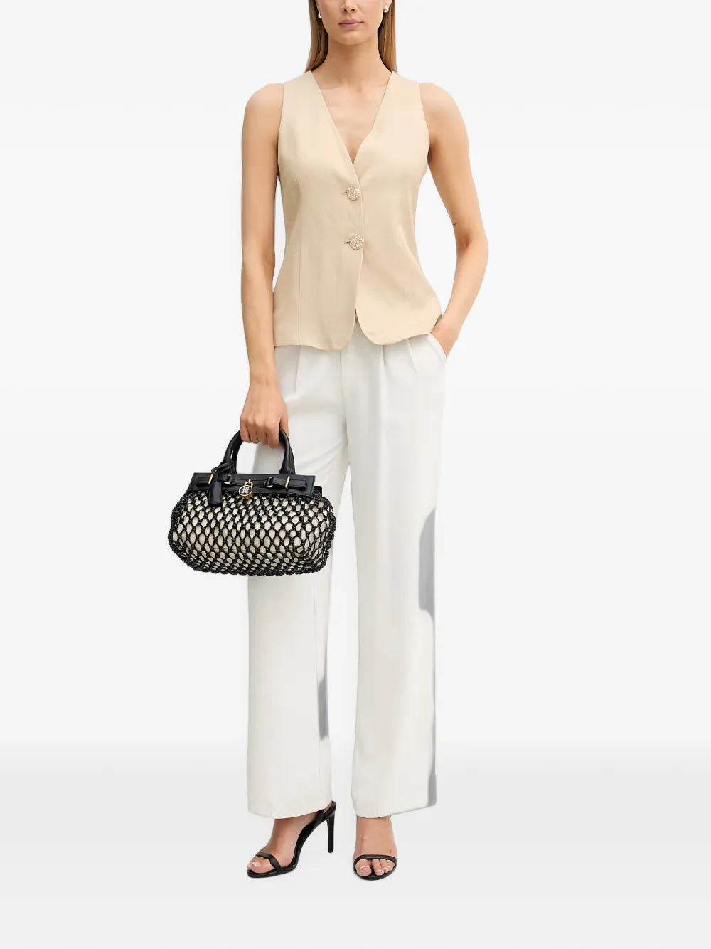 Gaudi Mouwloze top met knoopsluiting en V-hals Beige