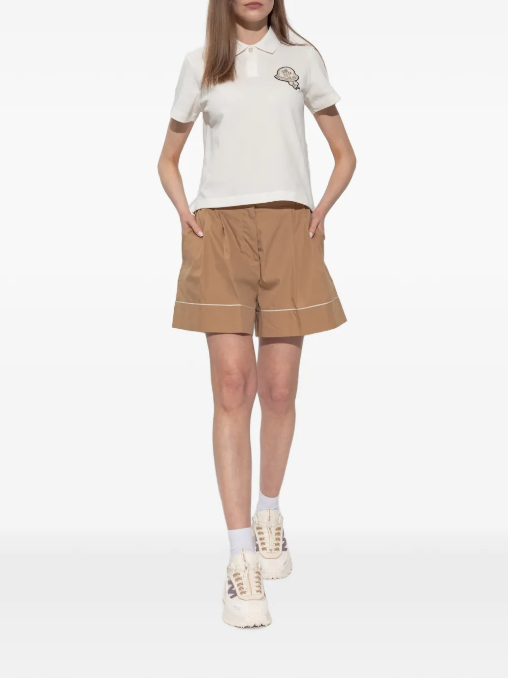 Moncler Poloshirt met logopatch Beige
