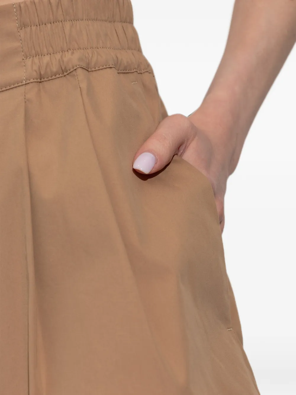 Moncler Formele shorts van katoenblend Bruin
