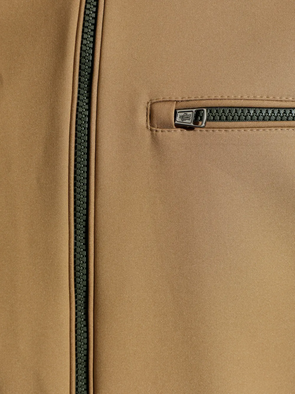 Moncler Fourioun jack met rits Beige