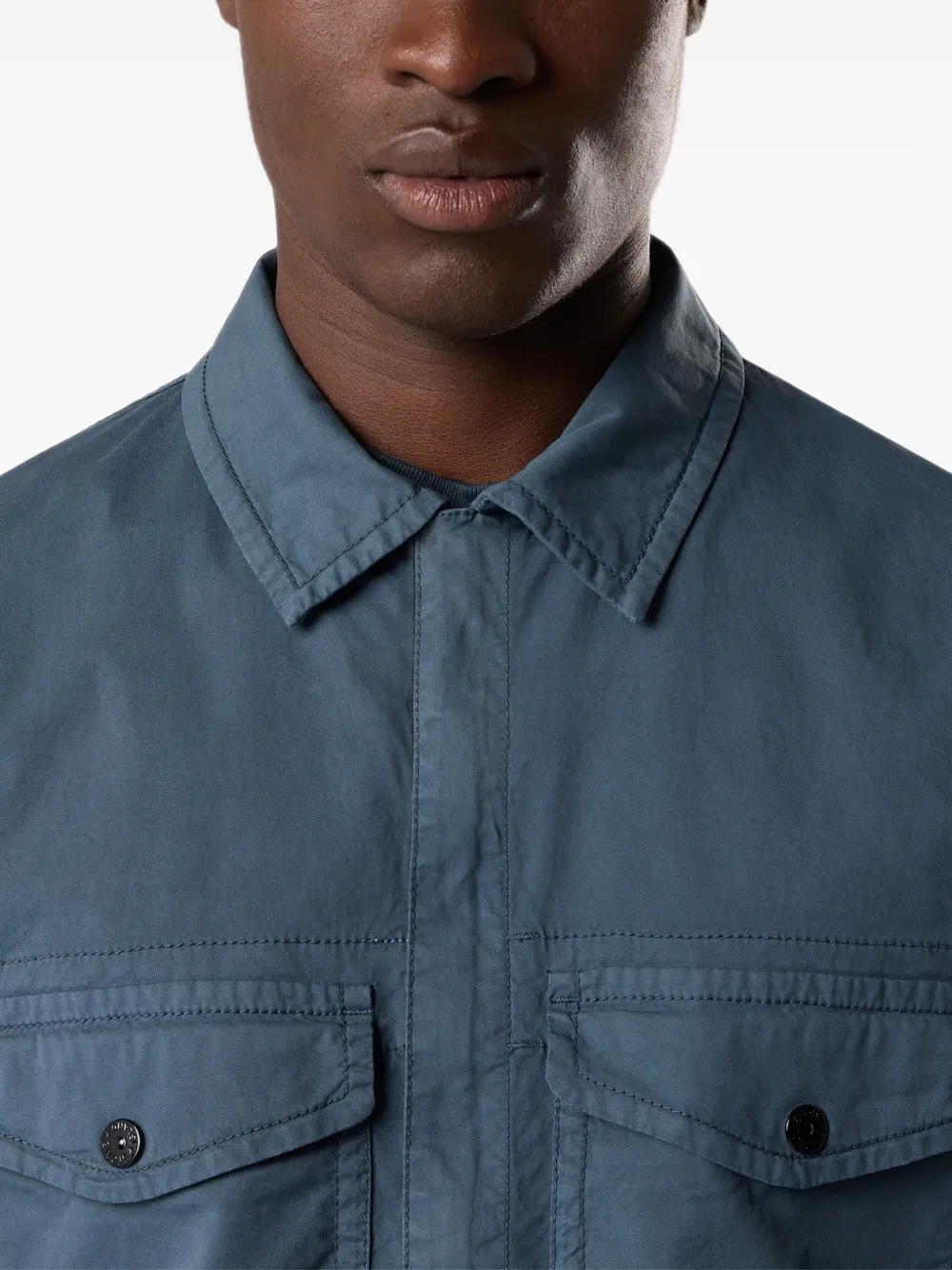 Stone Island 1200003 stretch twill shirtjack van biologisch katoen Blauw