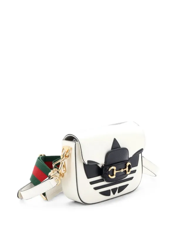 GUCCI ホワイトレザー ボディバッグ