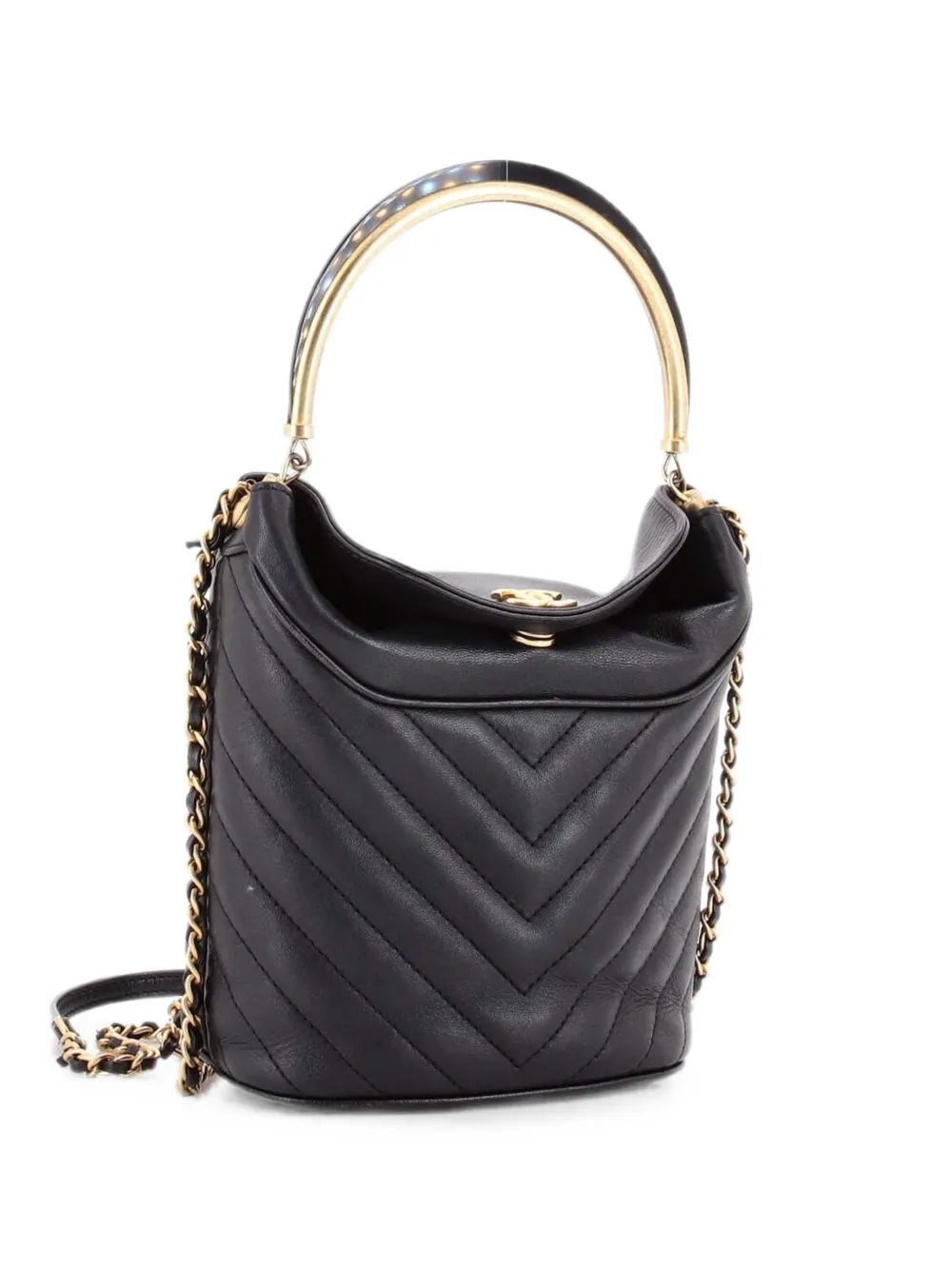 CHANEL Pre-Owned Handle with Chic Chevron Lambskin bucket bag - Black