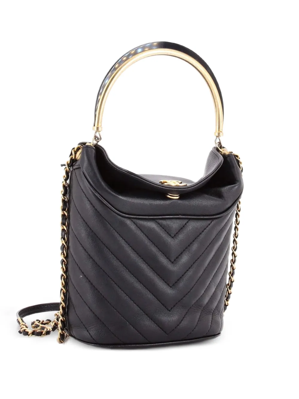 CHANEL Pre-Owned Handle with Chic Chevron Lambskin bucket bag - Black