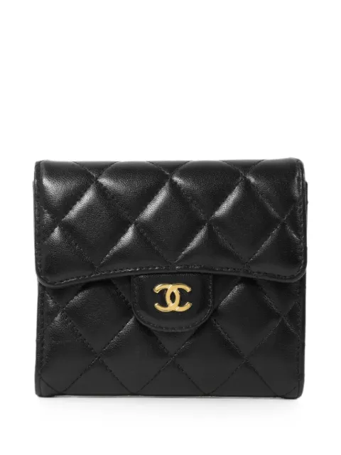 CHANEL Pre-Owned CC turn-lock quilted wallet