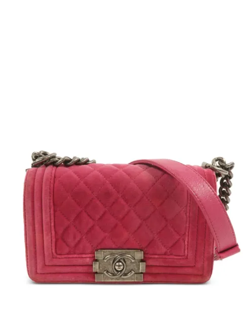 CHANEL Pre-Owned 20 Boy Diamond-quilted velvet shoulder bag