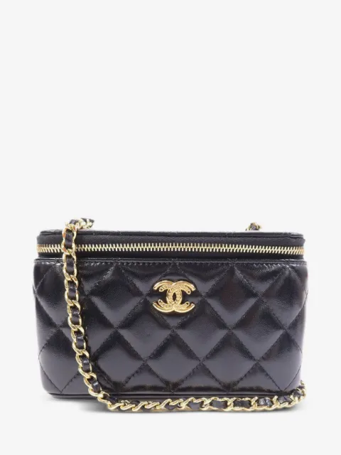 CHANEL Pre-Owned CC quilted makeup bag