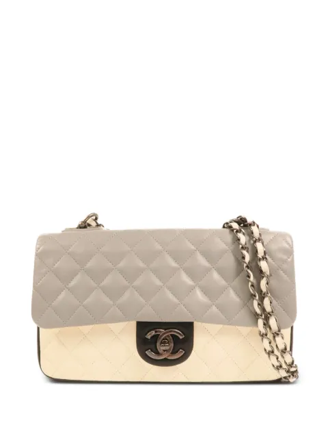 CHANEL Pre-Owned CC turn-lock shoulder bag