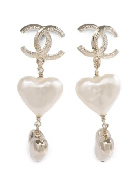 CHANEL Pre-Owned CC heart-pendant earrings