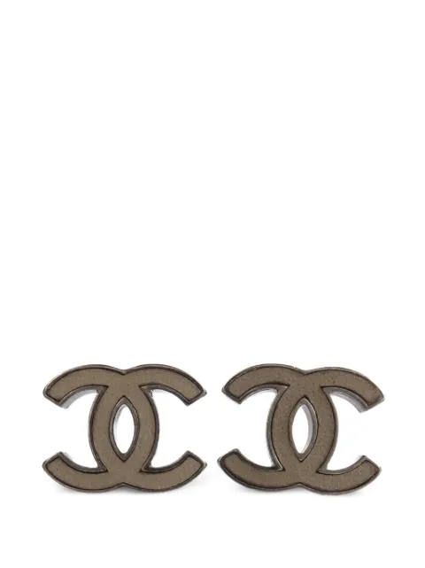 CHANEL Pre-Owned aretes con cierre de presión